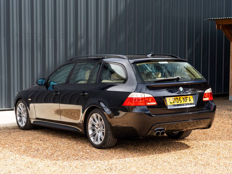 Imagen 16/65 de BMW 545i Touring (2005)