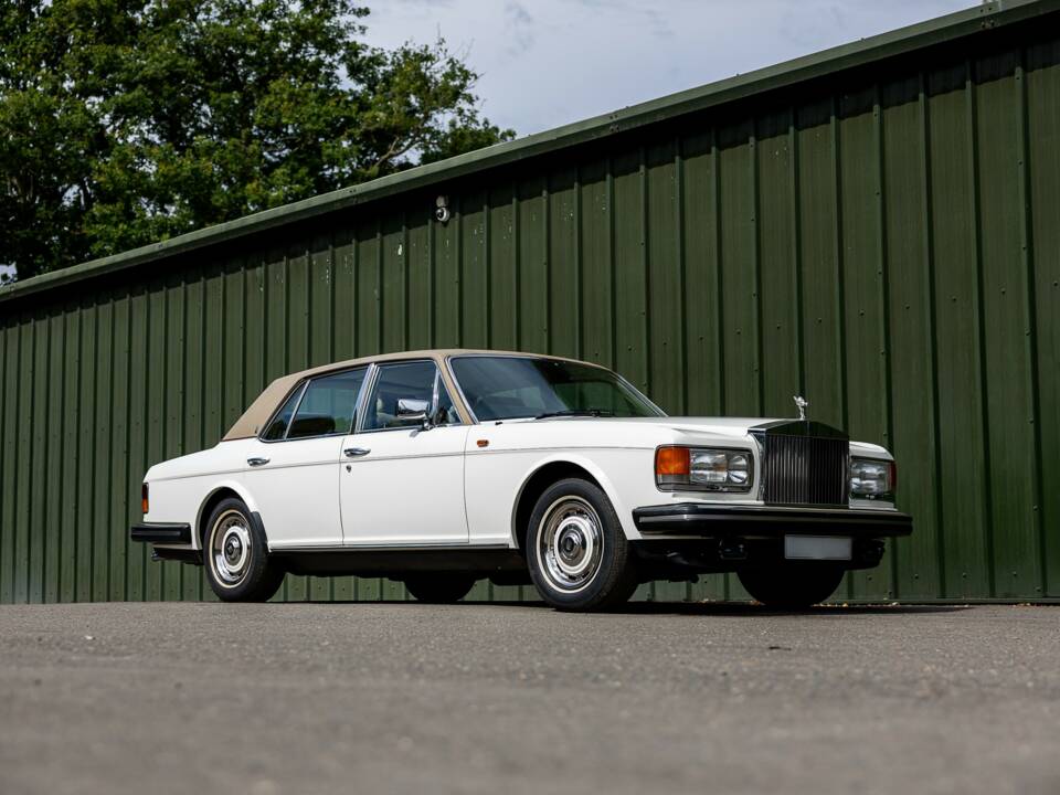 Immagine 11/50 di Rolls-Royce Silver Spirit (1981)