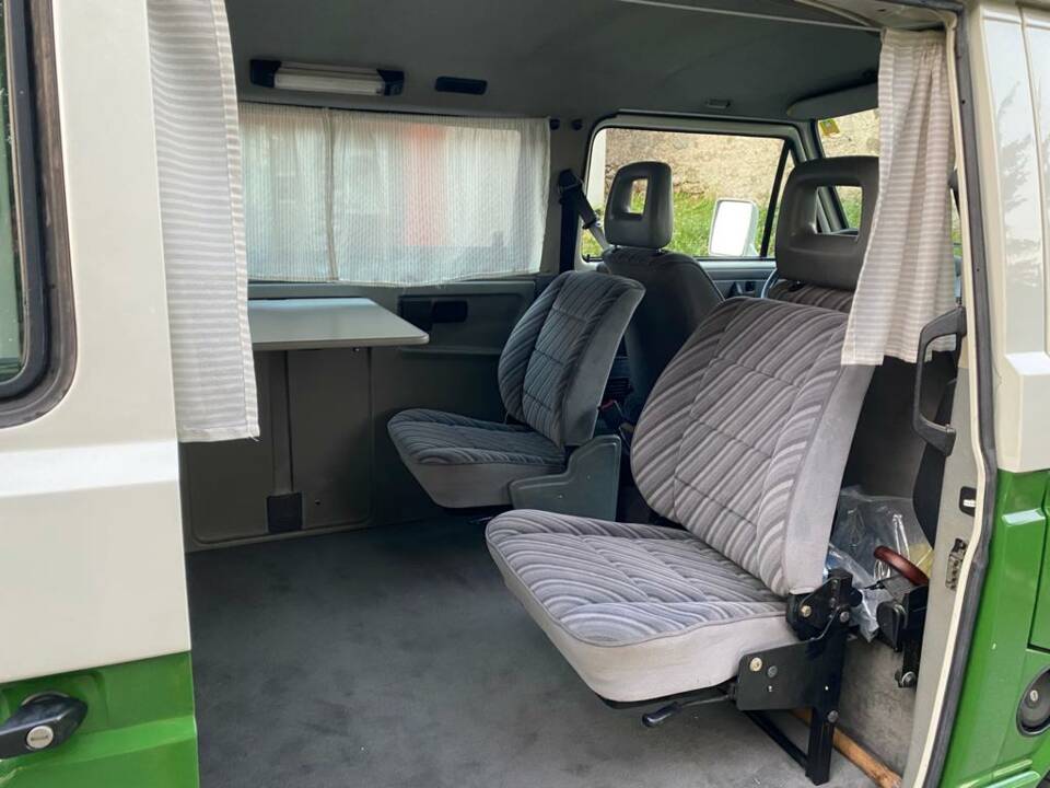 Bild 7/14 von Volkswagen T3 Multivan 1.6 TD (1992)