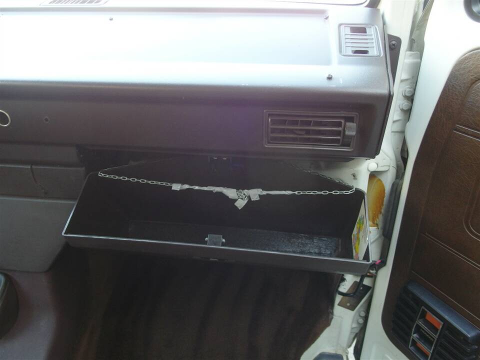 Bild 53/97 von Volkswagen T3 Westfalia 1.9 (1983)