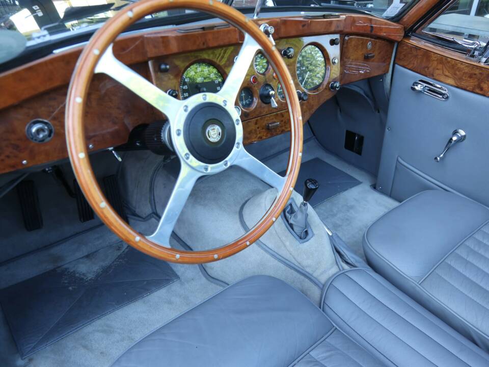Afbeelding 33/50 van Jaguar XK 140 SE DHC (1957)