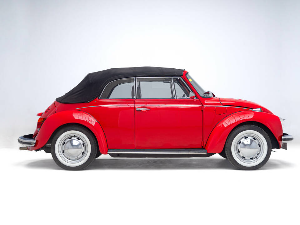 Image 2/42 of Volkswagen Beetle 1303 S (1973)