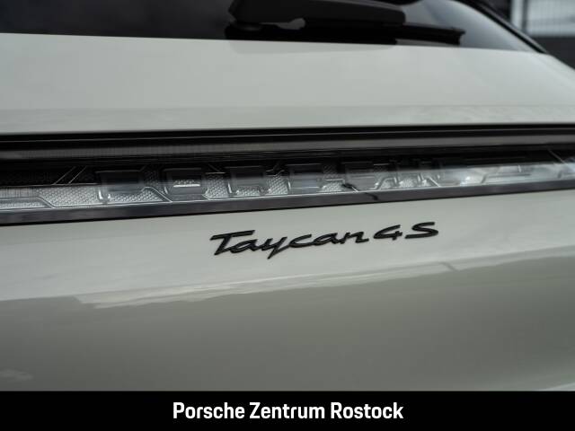 Bild 34/37 von Porsche Taycan 4S Sport Turismo (1900)