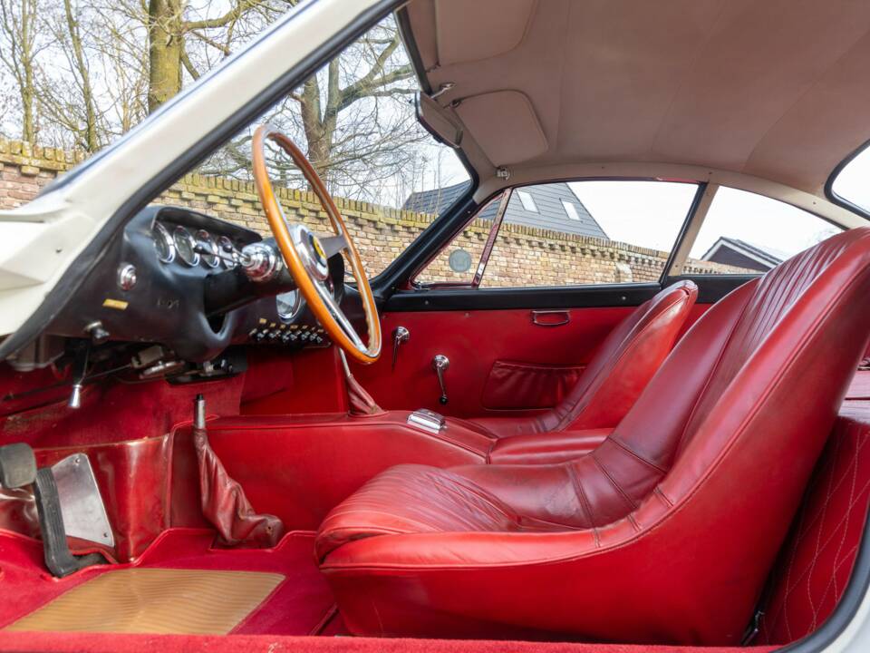 Obraz 44/50 pojazdu Ferrari 250 GT Berlinetta Lusso (1964)