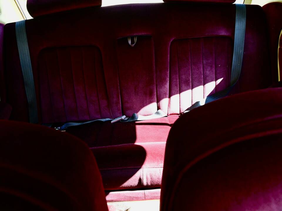 Bild 39/50 von Rolls-Royce Silver Shadow I (1977)