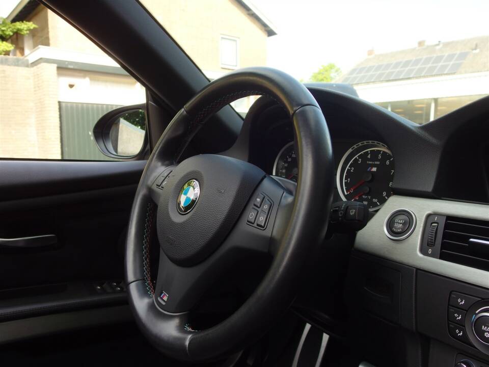 Image 57/98 de BMW M3 (2011)
