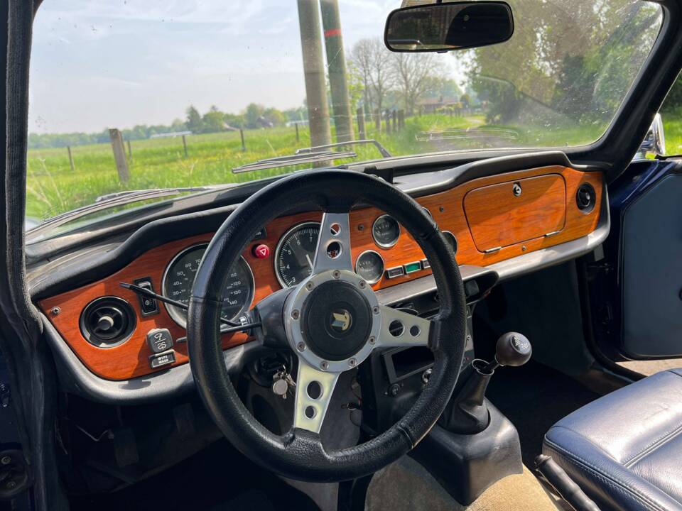 Image 10/28 de Triumph TR 6 (1973)