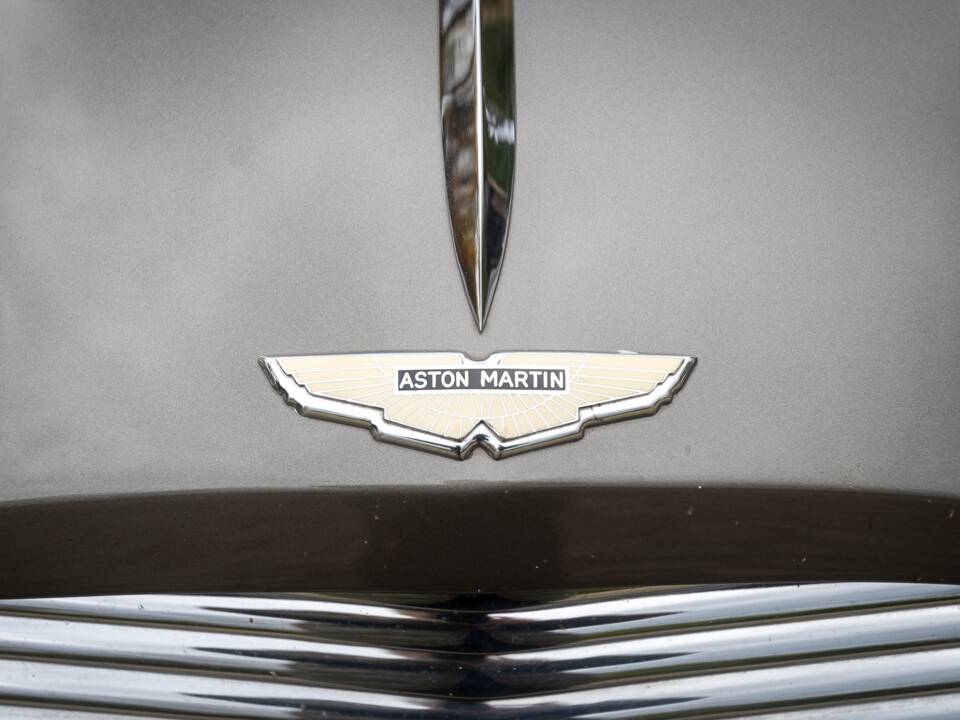 Afbeelding 24/29 van Aston Martin DB 2&#x2F;4 Mk II DHC (1956)