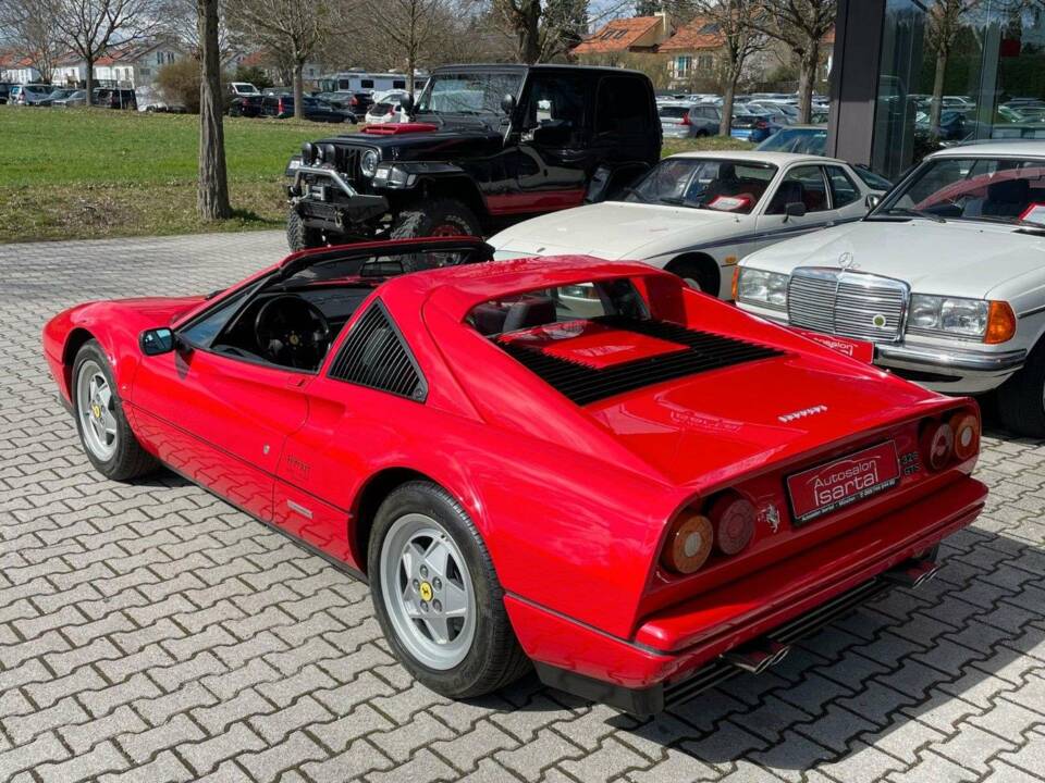 Imagen 3/20 de Ferrari 328 GTS (1989)