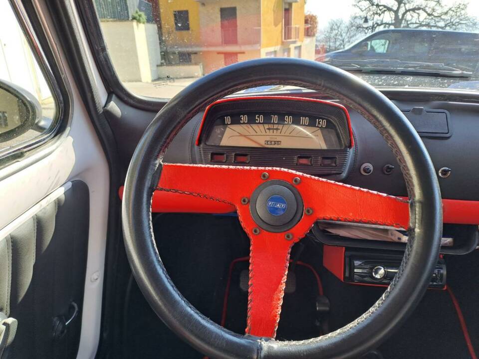 Bild 40/43 von FIAT 500 L (1971)
