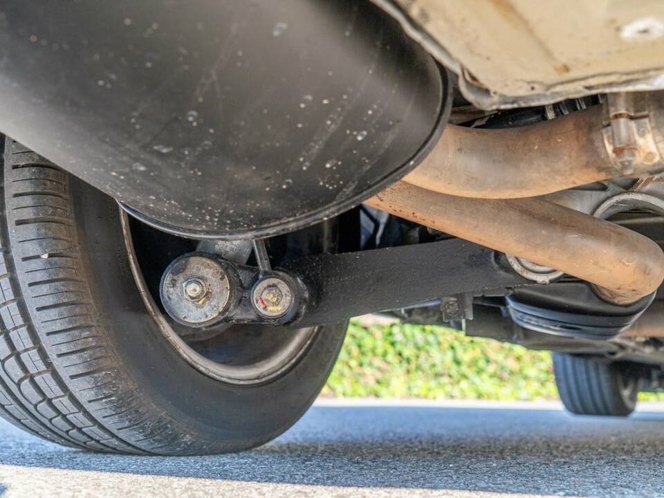 Image 29/30 of Porsche 928 S4 (1989)