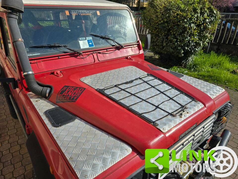 Bild 9/10 von Land Rover Defender 90 (1995)