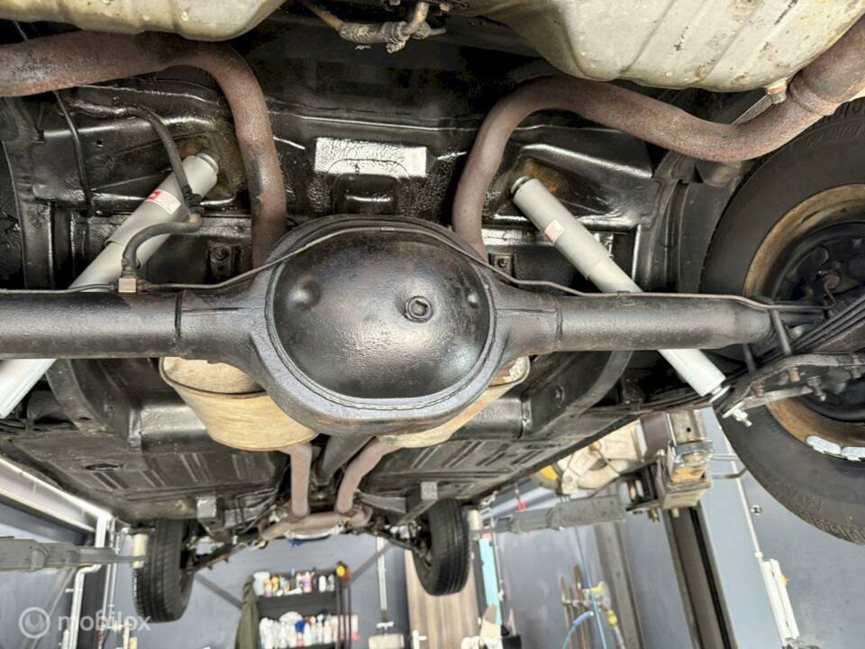 Image 28/33 of Ford Mustang GT (1966)