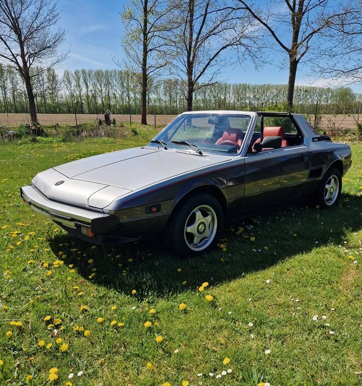 Image 3/95 of FIAT X 1&#x2F;9 (1985)