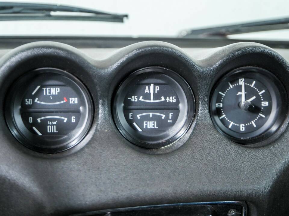 Image 18/50 of Datsun 240 Z (1974)