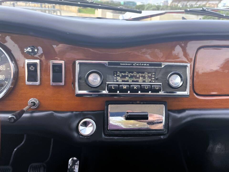 Image 32/58 of SIMCA 1200 S (1968)