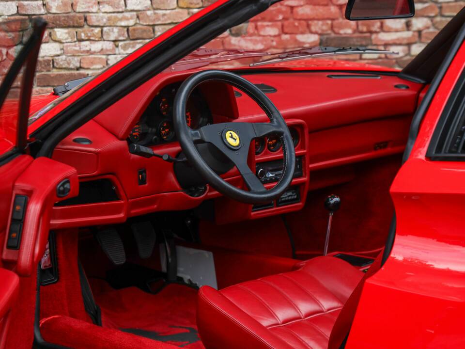 Immagine 3/50 di Ferrari 328 GTS (1986)
