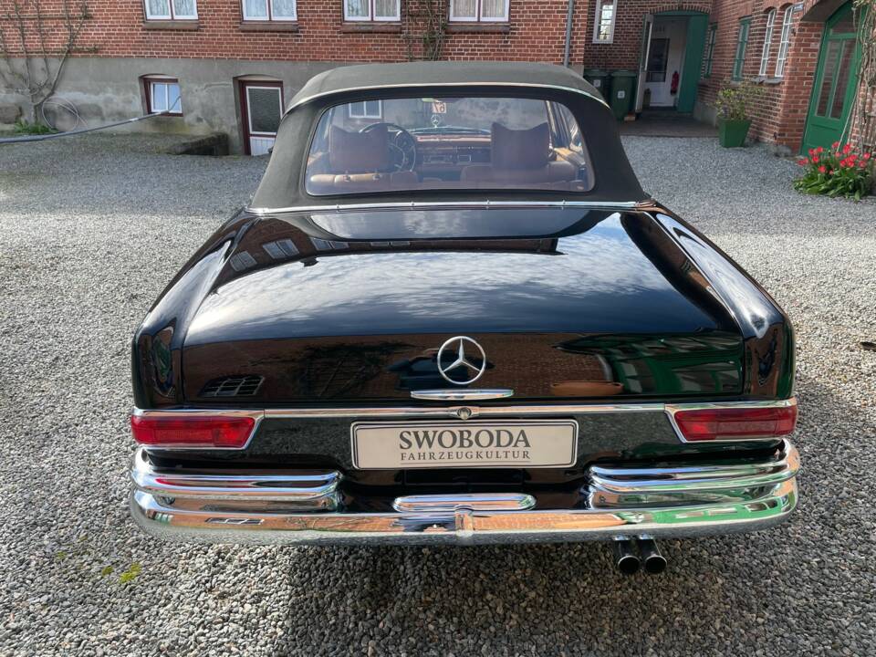 Afbeelding 4/23 van Mercedes-Benz 280 SE (1968)