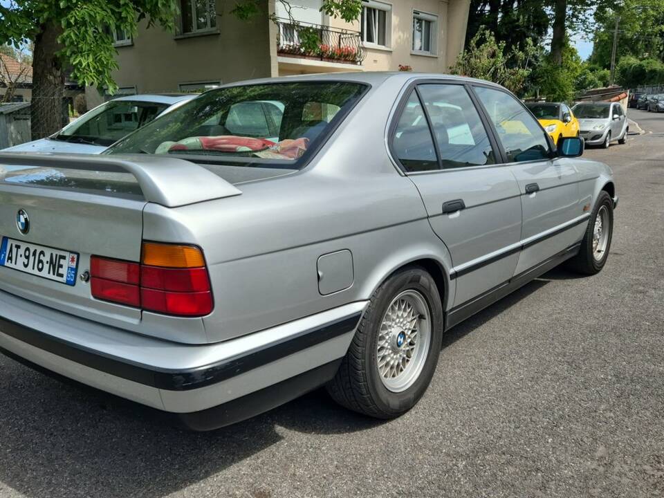 Bild 4/8 von BMW 525i (1993)