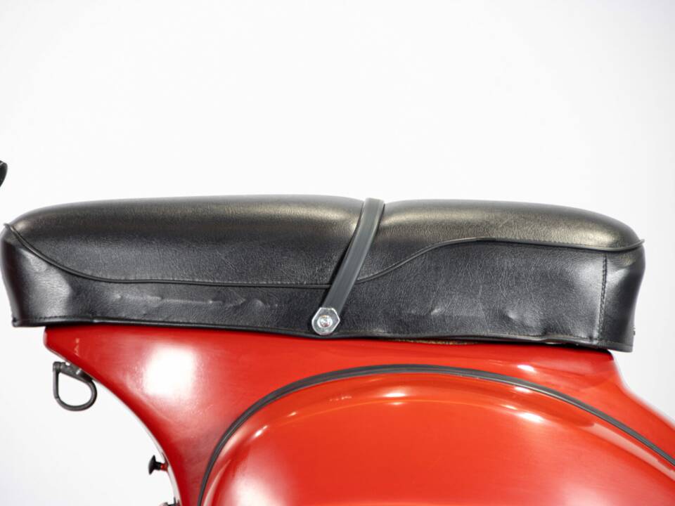 Image 29/50 of Piaggio Vespa 200 Rally (1976)