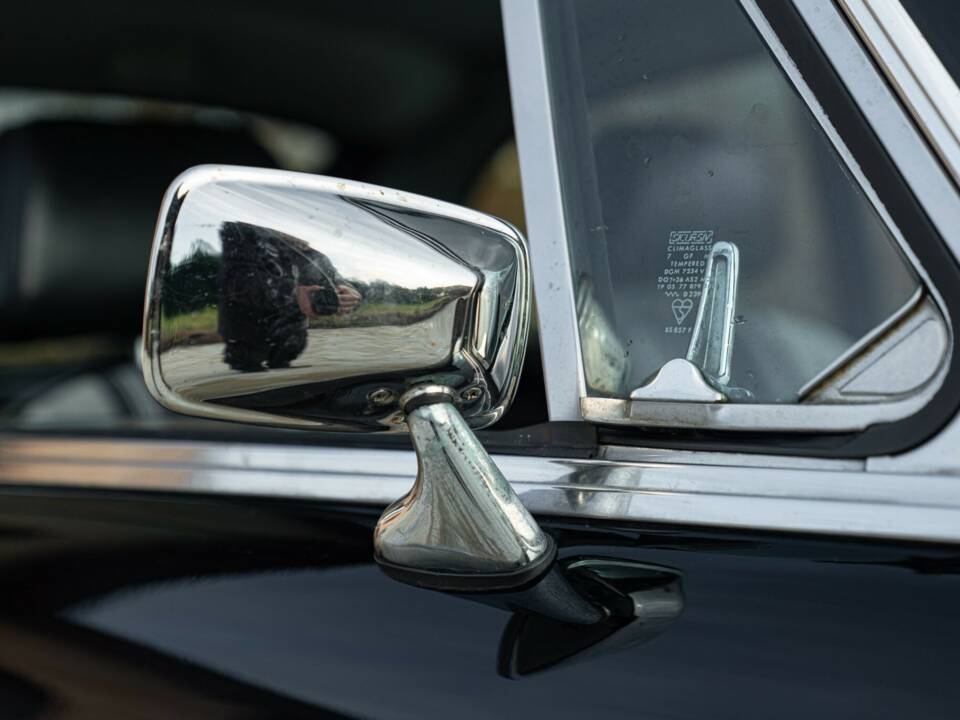 Image 21/50 of MG MGB GT (1978)