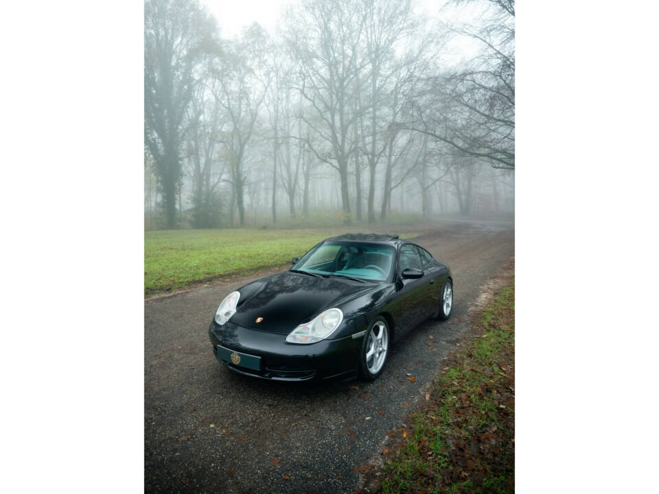 Image 2/50 of Porsche 911 Carrera (1999)