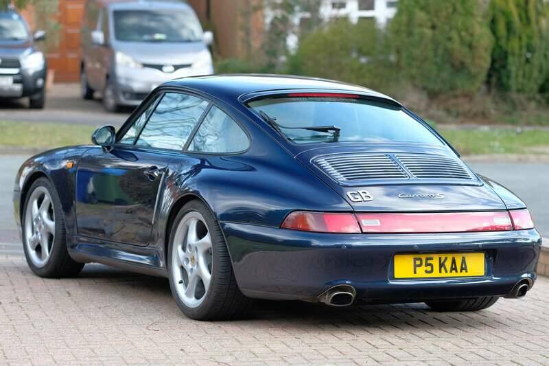 Image 8/50 of Porsche 911 Carrera S (1997)