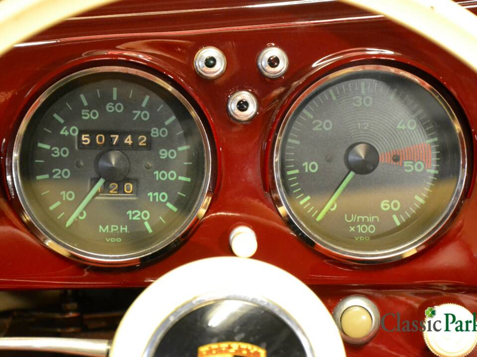 Image 37/50 of Porsche 356 1500 (1954)
