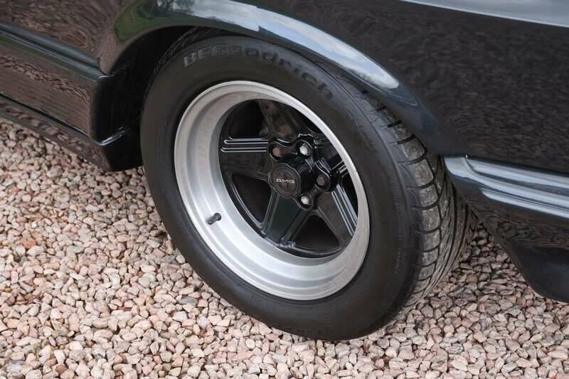 Image 20/50 of Mercedes-Benz 560 SEC 6.0 AMG (1989)