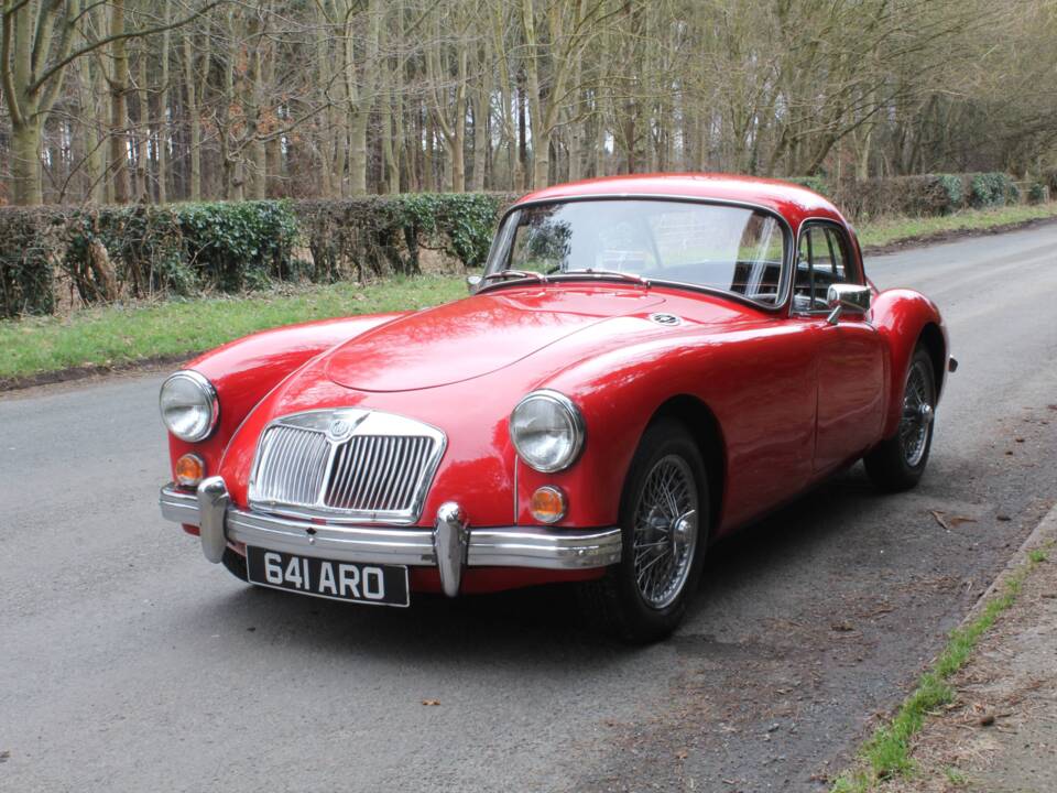 Image 3/15 of MG MGA 1600 (1957)