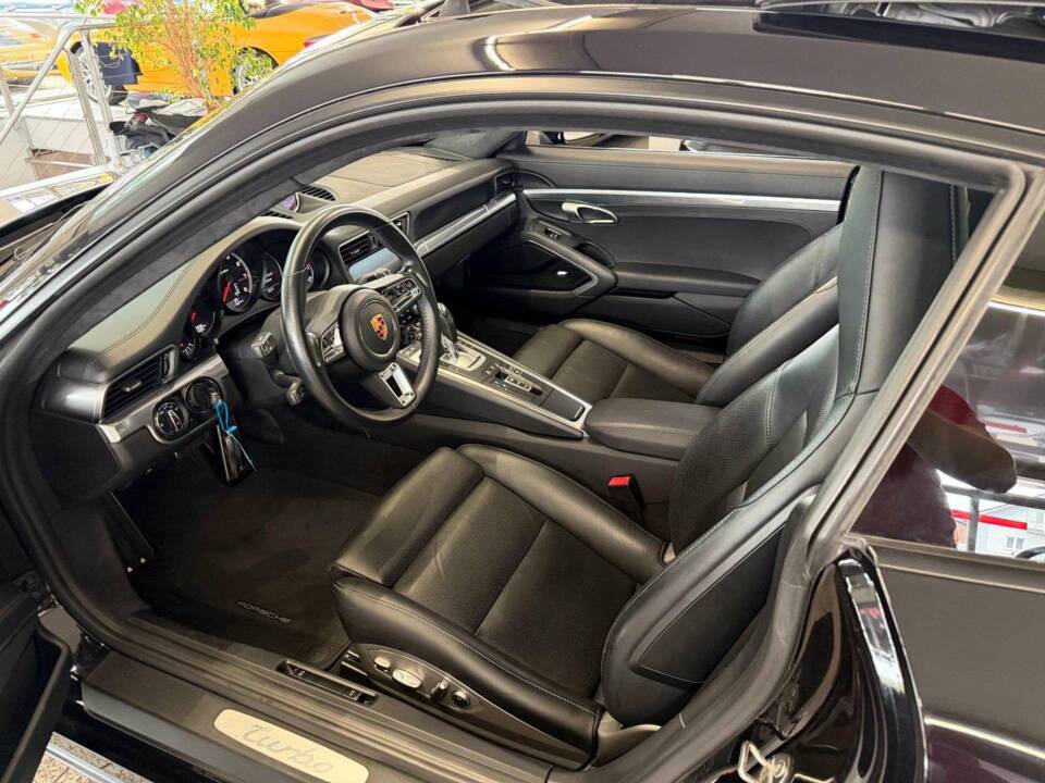Bild 36/39 von Porsche 911 Turbo (2018)