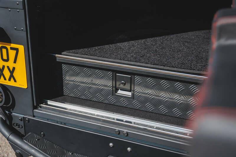 Bild 31/50 von Land Rover Defender Tophat (2007)