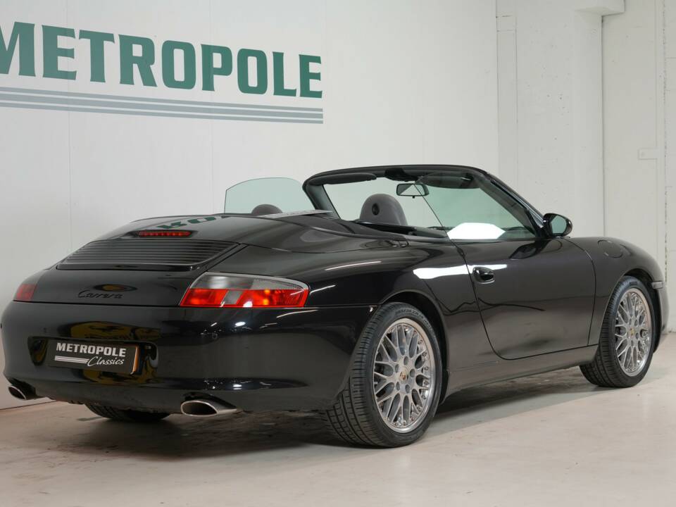 Bild 4/30 von Porsche 911 Carrera (2002)