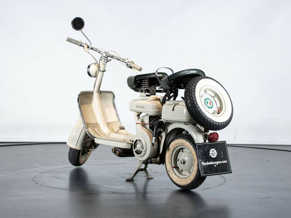 Immagine 8/50 di Innocenti Lambretta 150 D (1956)