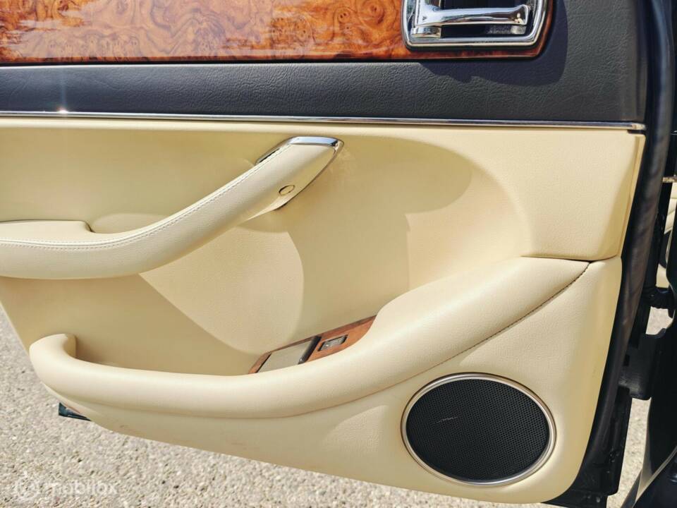 Image 26/50 of Jaguar XJR 4.0 Supercharged (1996)