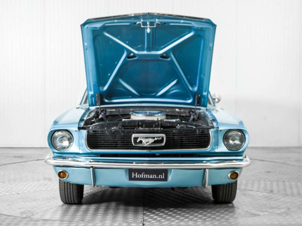 Image 36/50 of Ford Mustang 302 (1966)