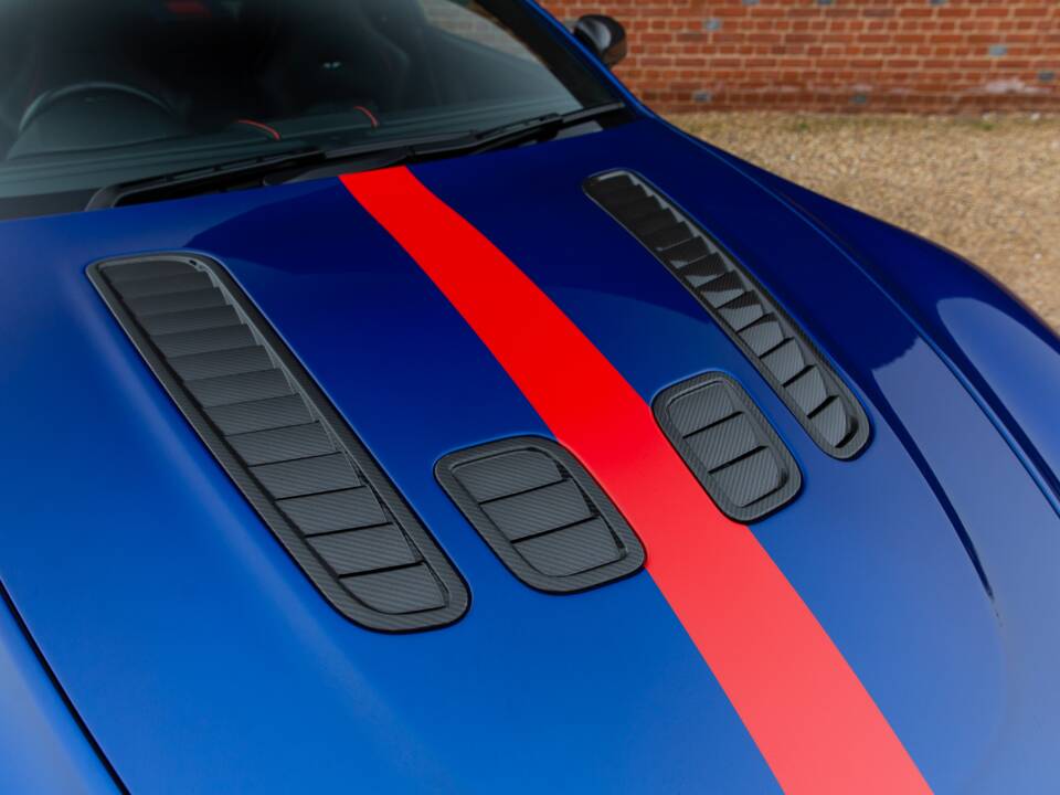 Bild 25/85 von Aston Martin V12 Vantage AMR Roadster (2018)