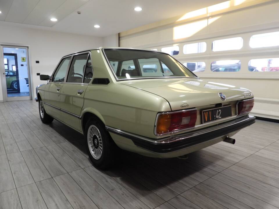 Image 3/15 of BMW 520&#x2F;6 (1979)