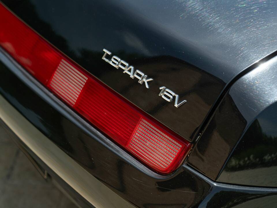 Bild 10/50 von Alfa Romeo GTV 2.0 Twin Spark (1997)