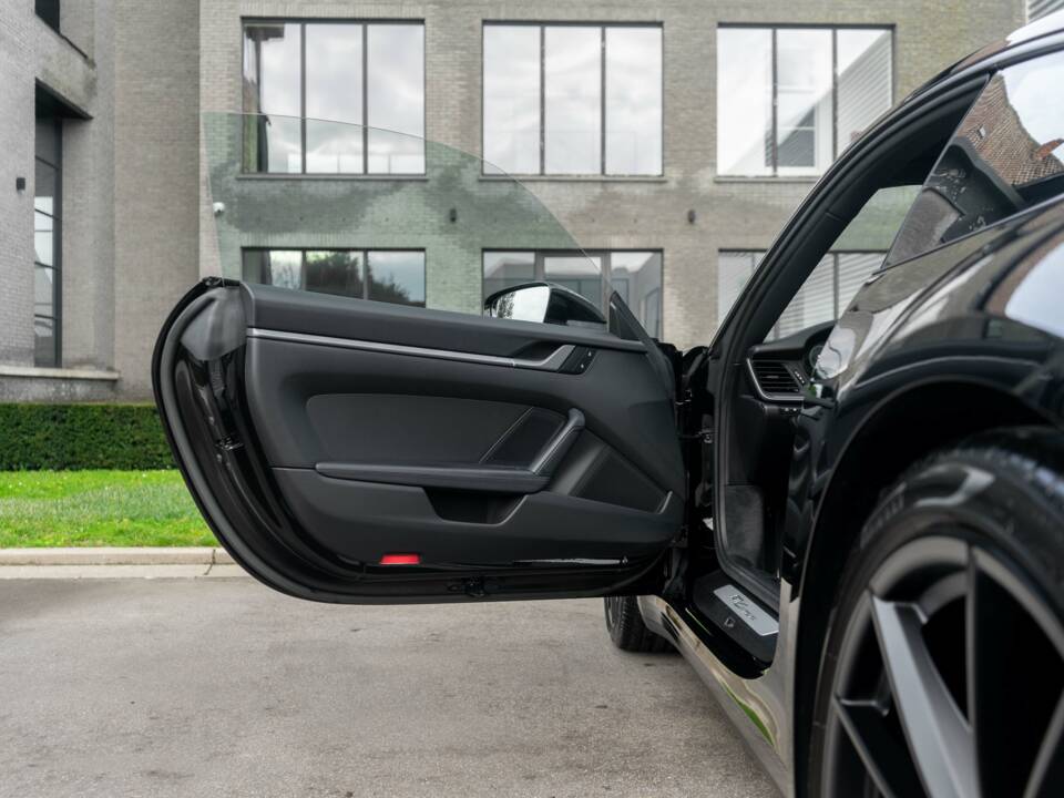 Image 24/30 of Porsche 911 Carrera (2022)