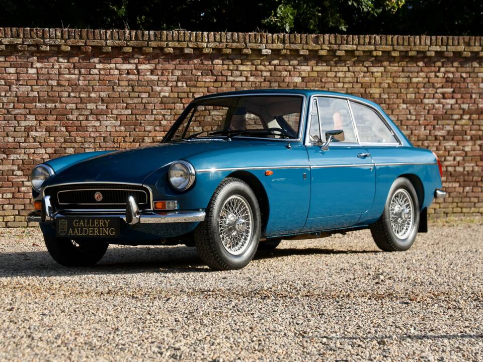 Immagine 1/50 di MG MGB GT (1971)