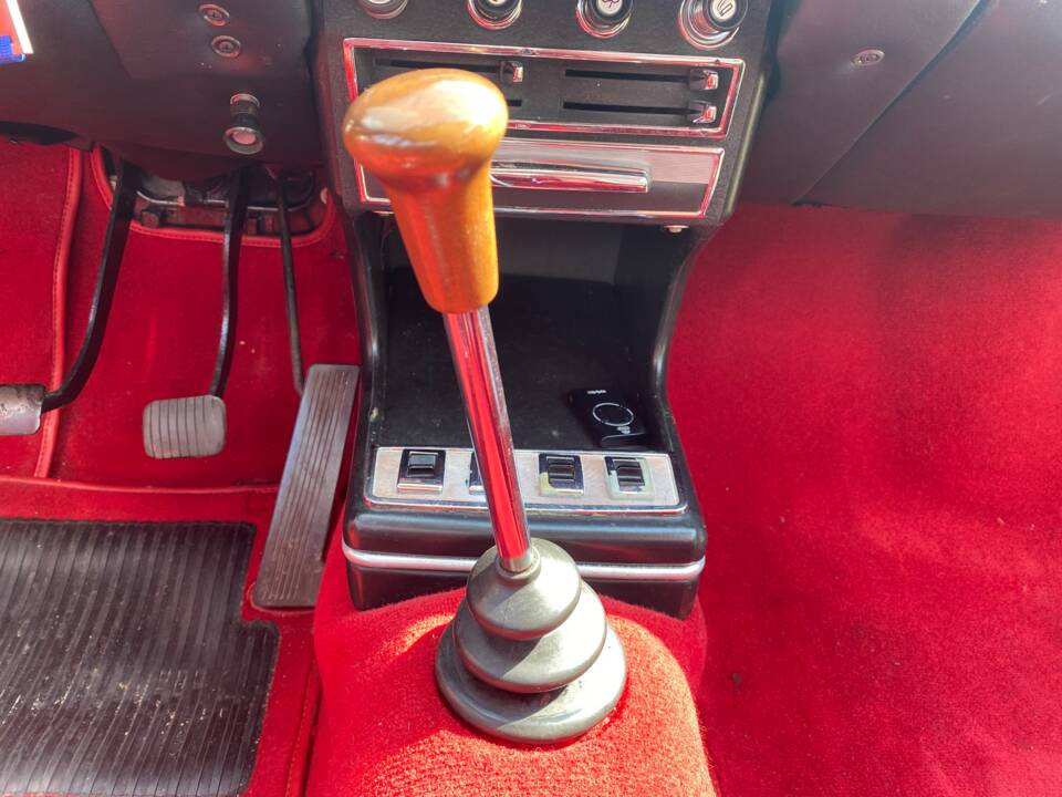 Image 45/79 of BMW 2000 CS (1969)