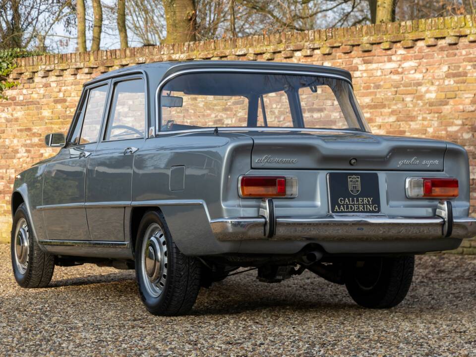 Afbeelding 2/50 van Alfa Romeo Giulia 1600 S (1968)
