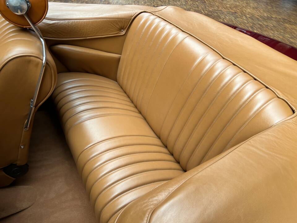 Immagine 23/33 di Citroën DS 19 Usine (1963)