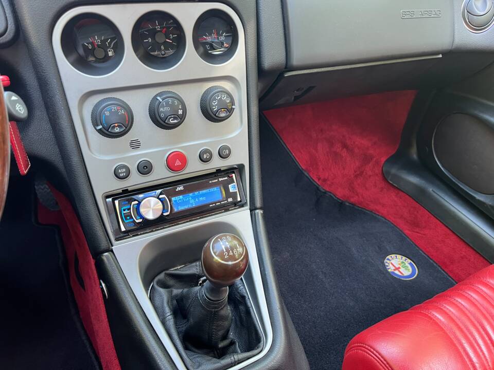 Imagen 30/66 de Alfa Romeo GTV 3.2 V6 24V (2003)