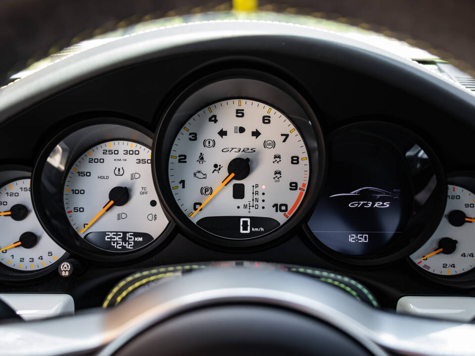 Image 32/50 of Porsche 911 GT3 RS (2016)