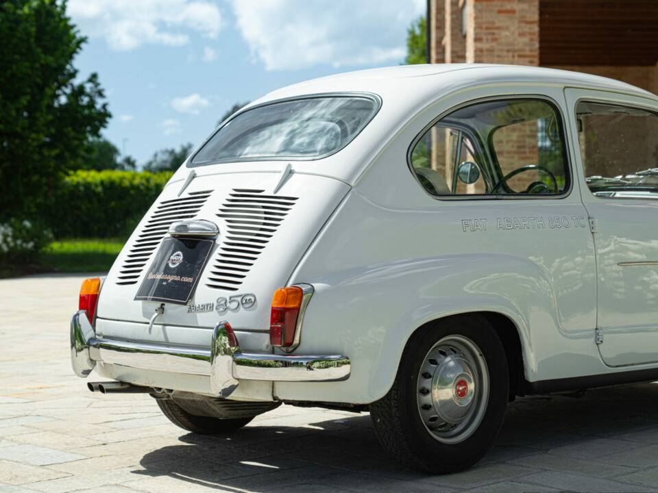 Immagine 18/50 di Abarth Fiat 850 TC (1963)