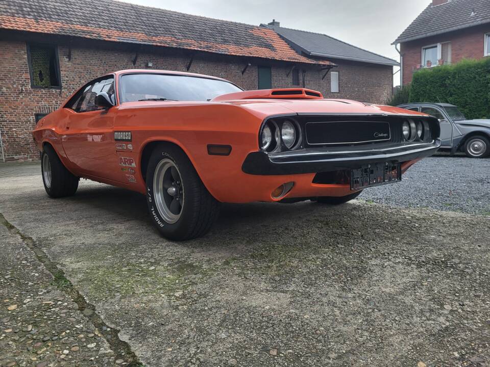 Image 16/46 de Dodge Challenger R&#x2F;T 440 Six-Pack (1970)
