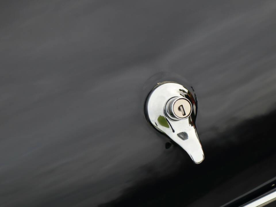 Afbeelding 40/50 van MG MGB (1973)