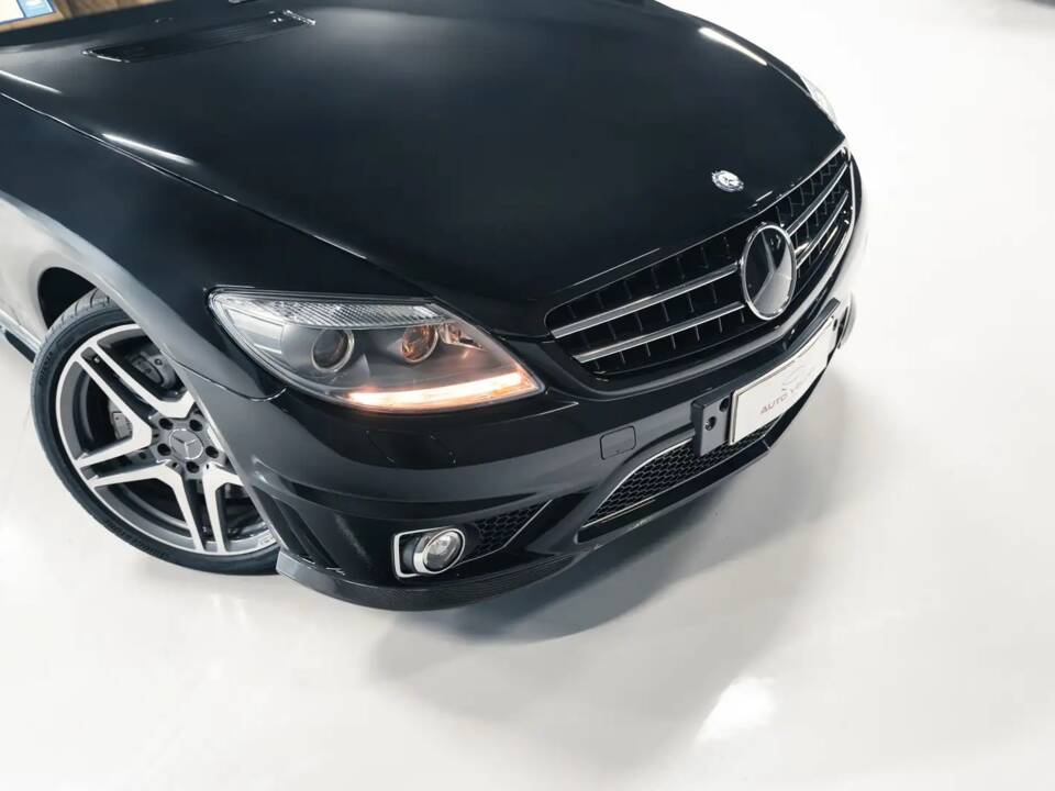 Image 2/40 of Mercedes-Benz CL 65 AMG (2008)
